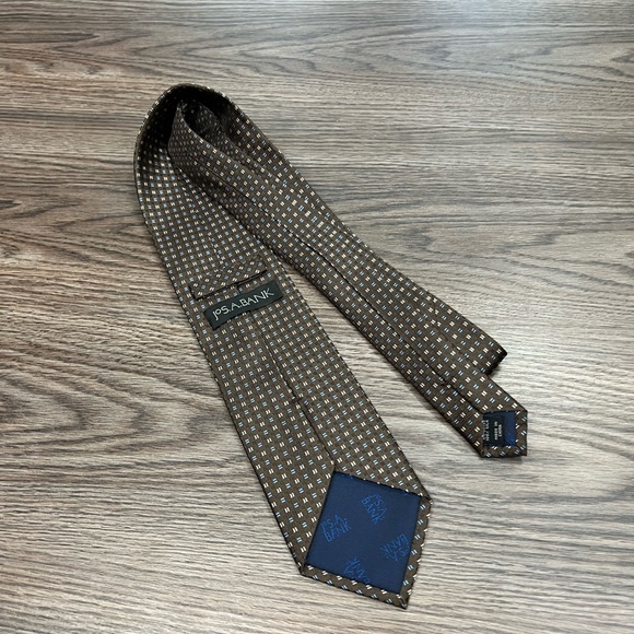 Jos A Bank Brown w/ Blue & White Check Silk Tie - Picture 2 of 4